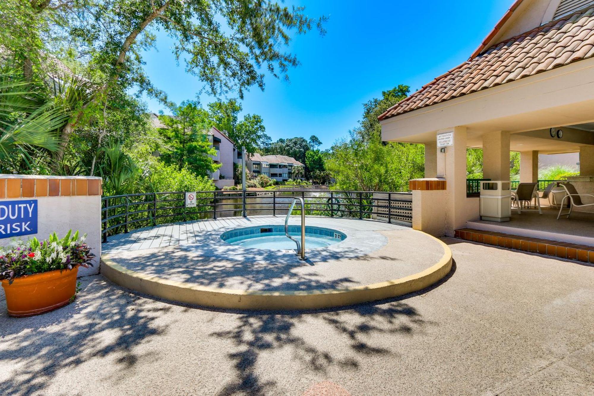 2 Mi To Beach Dog-Friendly Hilton Head Condo! Hilton Head Island Dış mekan fotoğraf
