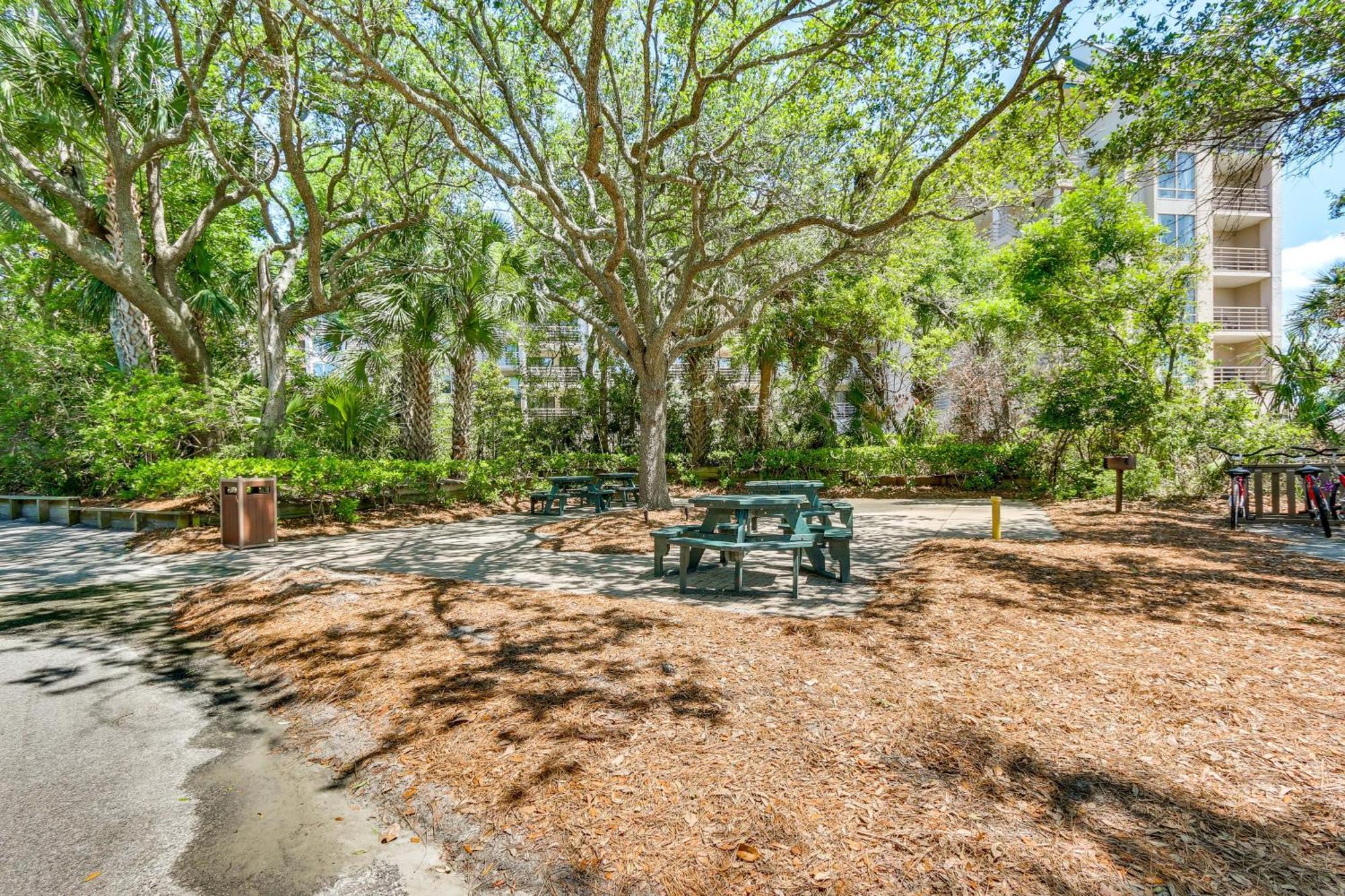 2 Mi To Beach Dog-Friendly Hilton Head Condo! Hilton Head Island Dış mekan fotoğraf